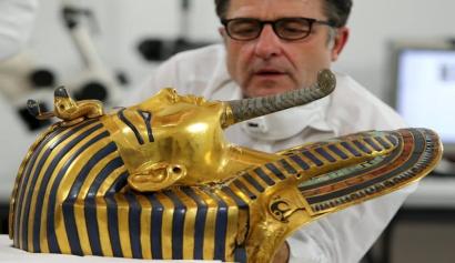 Tut The Golden King