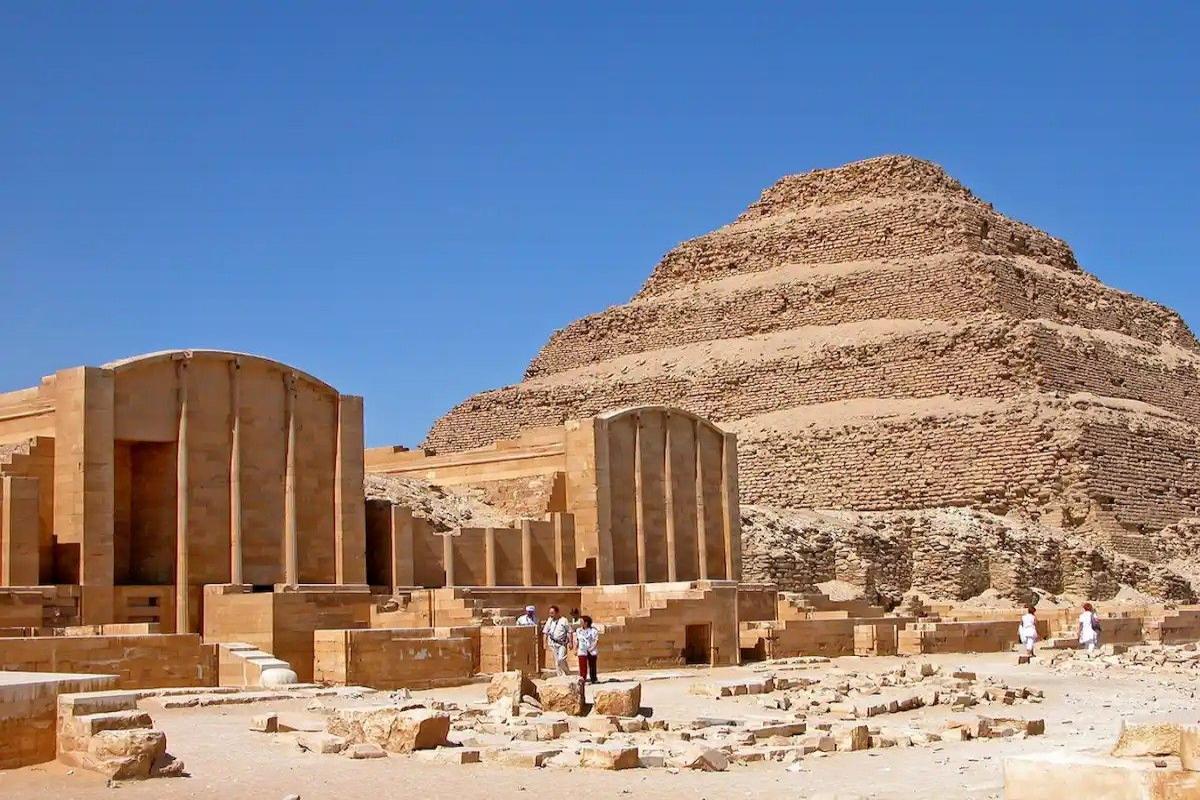 Saqqara –Memphis & Dahshur Day Tour