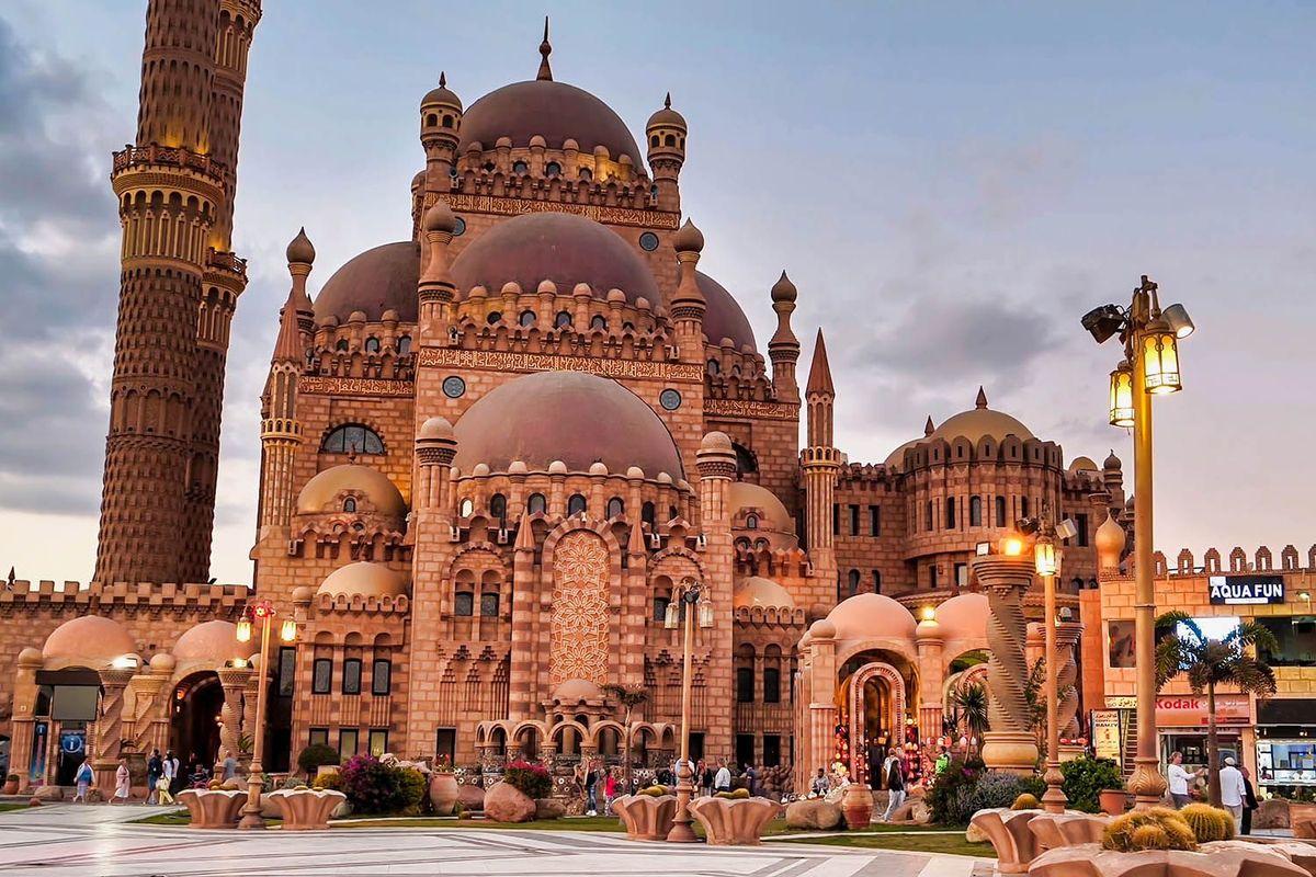 A City of Wonders - 13